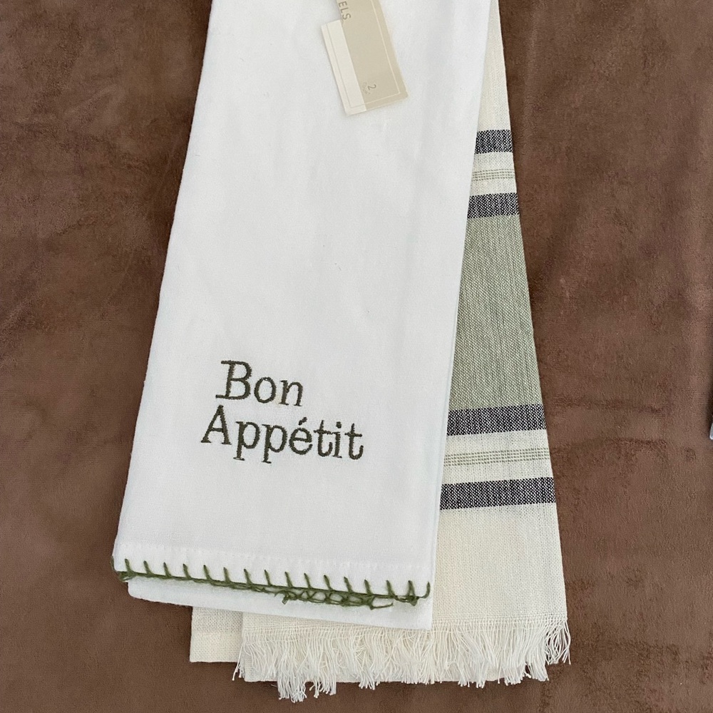 Set of 8 Decorative kitchen towels, assorted as shown in pictures. New with tags - Picture 4 of 8